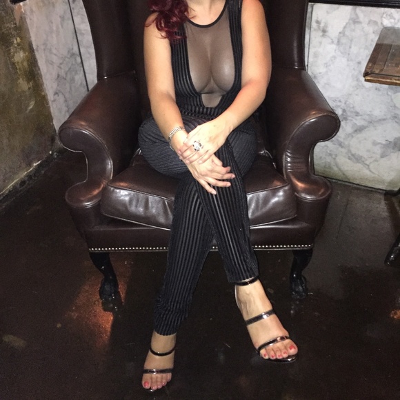 Forever 21. Size Medium. Black. Jumpsuit. - Picture 1 of 4